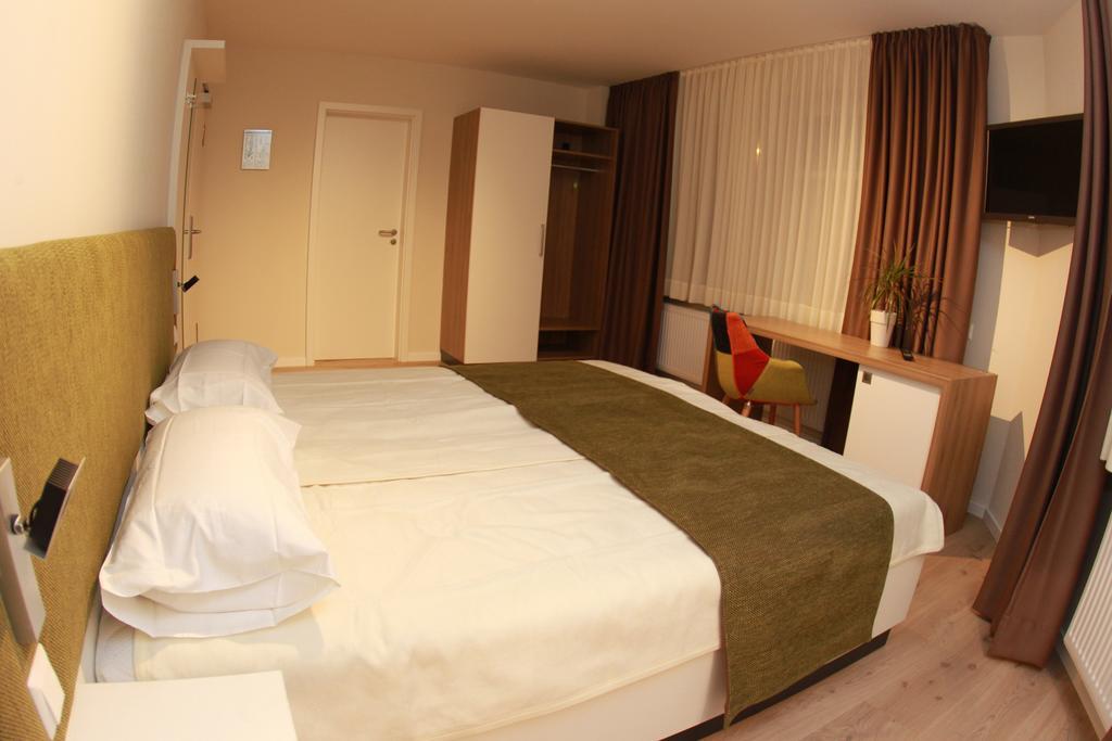 Hotel-Restaurant Entrada Bielefeld Kamer foto
